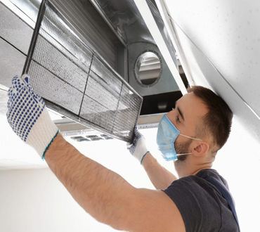 https://www.servicemaster-mb.com/wp-content/uploads/2024/04/hvac-and-duct-cleaning-3.jpg